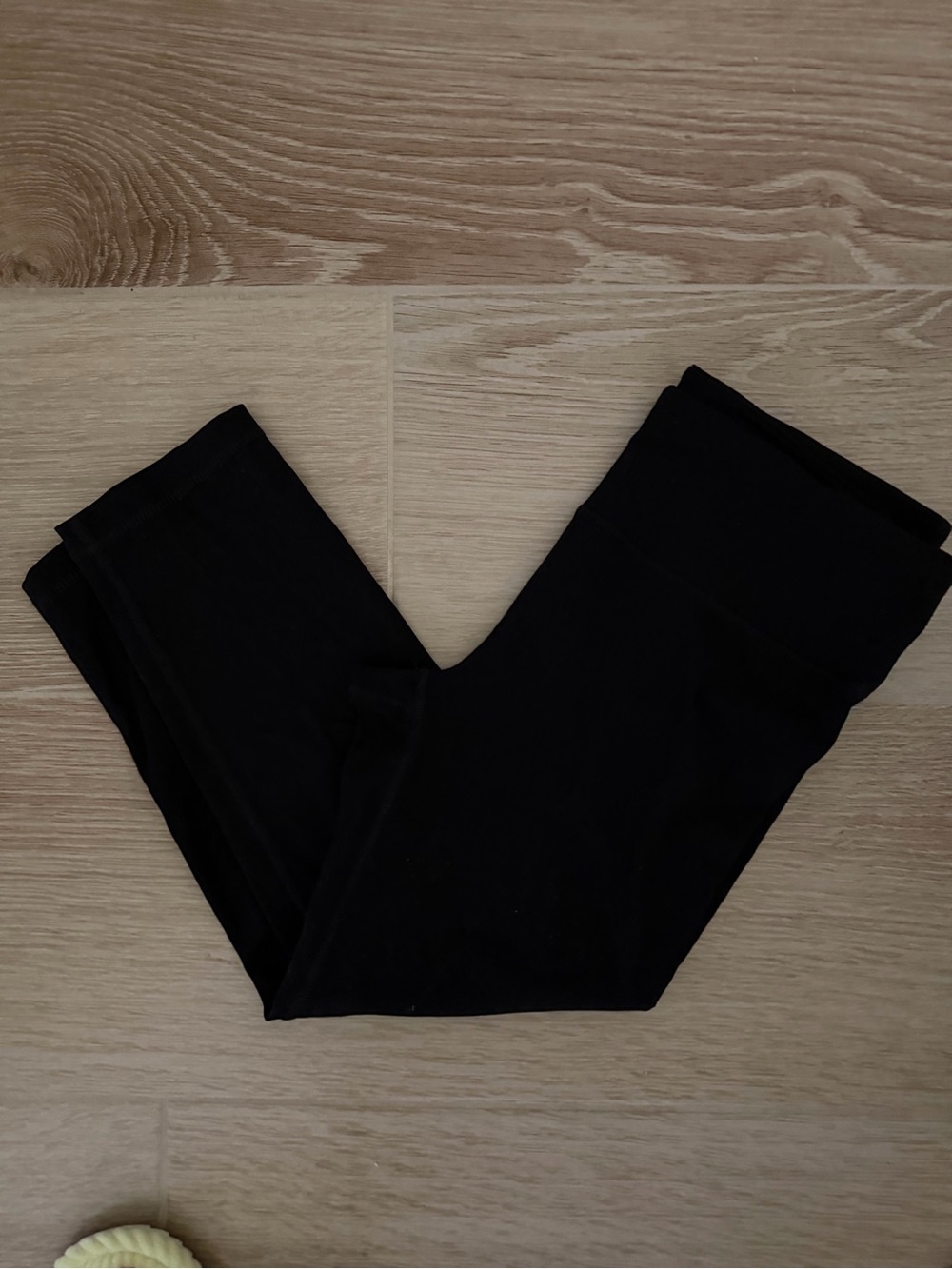 Cropped 90 Degree By Reflex Black Athletic Leggings